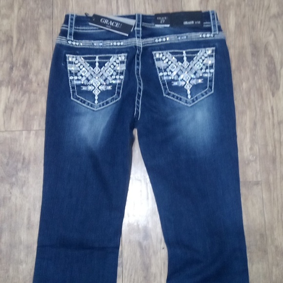 Grace in LA Women's 27 Embroidered Shimmer Boot Cut NWT - Picture 4 of 8